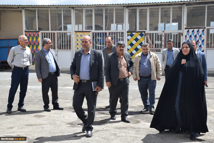 بازدید رئیس واحد استان کردستان به همراه معاون فرهنگی ودانشجویی  ،مسئول نظارت، ارزیابی و تضمین کیفیت و روسای ادارات مالی،حراست، عمرانی و آموزش واحد استان از آموزشکده فنی وحرفه ای دختران سنندج 2