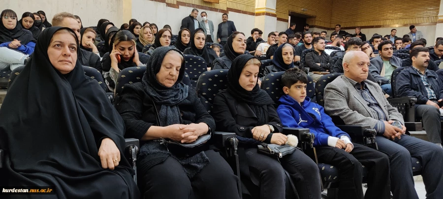 به مناسبت هفته کارآفرینی در دانشگاه ملی مهارت واحد کردستان برگزار شد :

 4