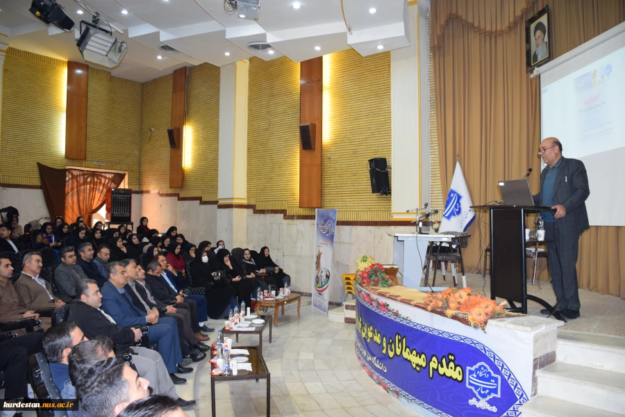 برگزاری آیین اختتامیه هفته پژوهش و تجلیل از پژوهشگران برتردر دانشگاه ملی مهارت استان کردستان 6