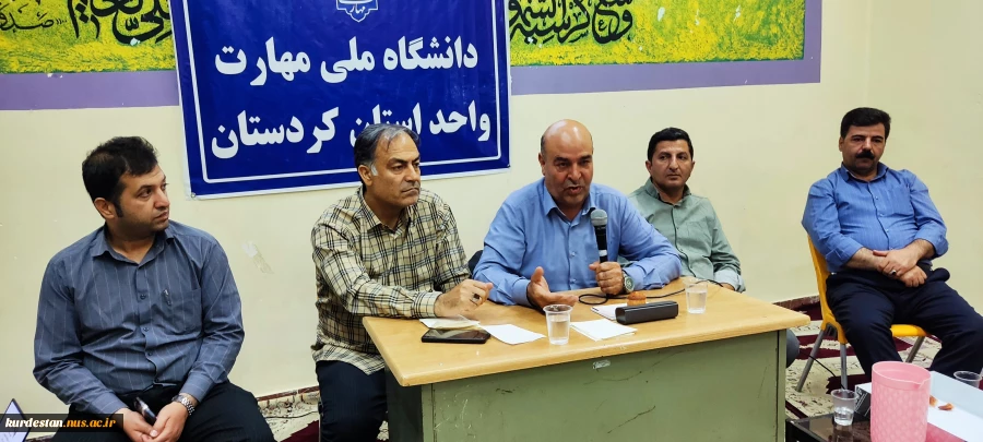 برگزاری جلسه پرسش و پاسخ با دانشجویان ساکن در خوابگاه های پسران دانشگاه ملی مهارت واحد استان کردستان 8