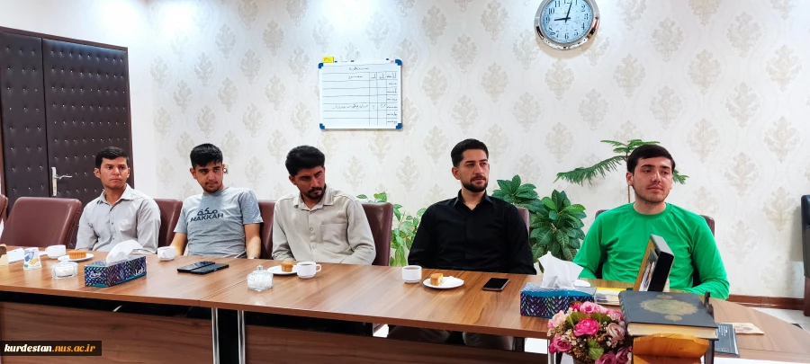 دیدار اعضای شورای صنفی و رفاهی دانشجویان  مراکز پسران ودختران سنندج با رئیس دانشگاه ملی مهارت واحد استان کردستان 7