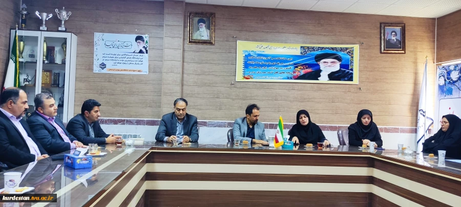آیین تکریم ومعارفه سرپرست جدید آموزشکده دختران سنندج برگزار شد 7