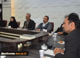 شورای پژوهشی دانشگاه ملی مهارت واحد استان کردستان با هدف انتخاب پژوهشگربرتراستان و بررسی برنامه های هفته پژوهش 1404برگزار شد. 6