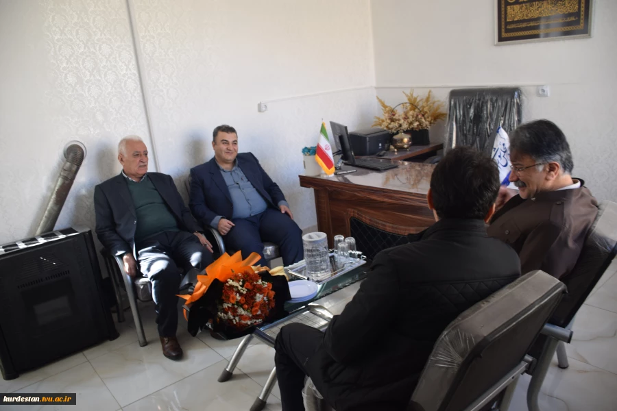 دیدار رئیس دانشگاه ملی مهارت کردستان با نماینده محترم شهرستان های سقز و بانه در 

مجلس شورای اسلامی
 2