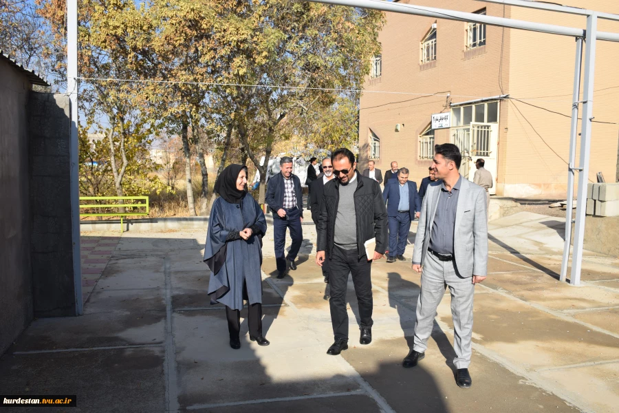 دکتر خبات نسائی رییس دانشگاه ملی مهارت کردستان از آموزشکده ملی مهارت سقز بازدید کرد 11
