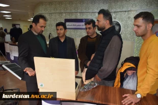 بازدید ریاست دانشگاه ملی مهارت از غرفه فن‌بازار هفته پژوهش و فناوری 3