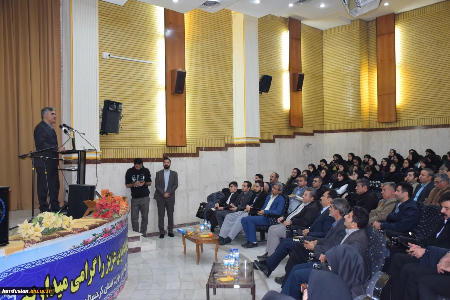 فرماندار سنندج در دانشگاه ملی مهارت کردستان به مناسبت روز دانشجو:
 5