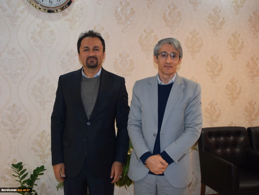 در راستای توسعه همکاری‌های فناورانه ؛

سرپرست دانشگاه ملی مهارت کردستان با رئیس پارک علم و فناوری دیدار کرد. 2