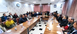 جلسه شورای اداری دانشکده شهید یزدان پناه روز چهارشنبه26آذر ماه با حضور دکتر نسائی،معاونین وکارکنان اداری برگزار گردید. 2