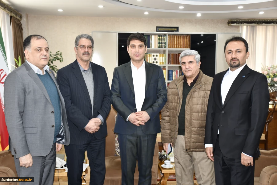 رئیس دانشگاه ملی مهارت در دیدار با استاندار کردستان:
توسعه اقتصادی نه از مسیر تولید مدرک، بلکه از مجرای آموزش‌های مهارتی می‌گذرد 3