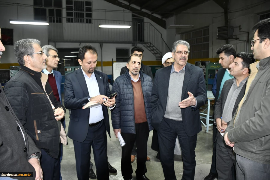 رئیس دانشگاه ملی مهارت در بازدید از کردستان:
ارتقای زیرساخت‌های کارگاهی، اولویت راهبردی دانشگاه در مسیر اشتغال‌زایی است
 3
