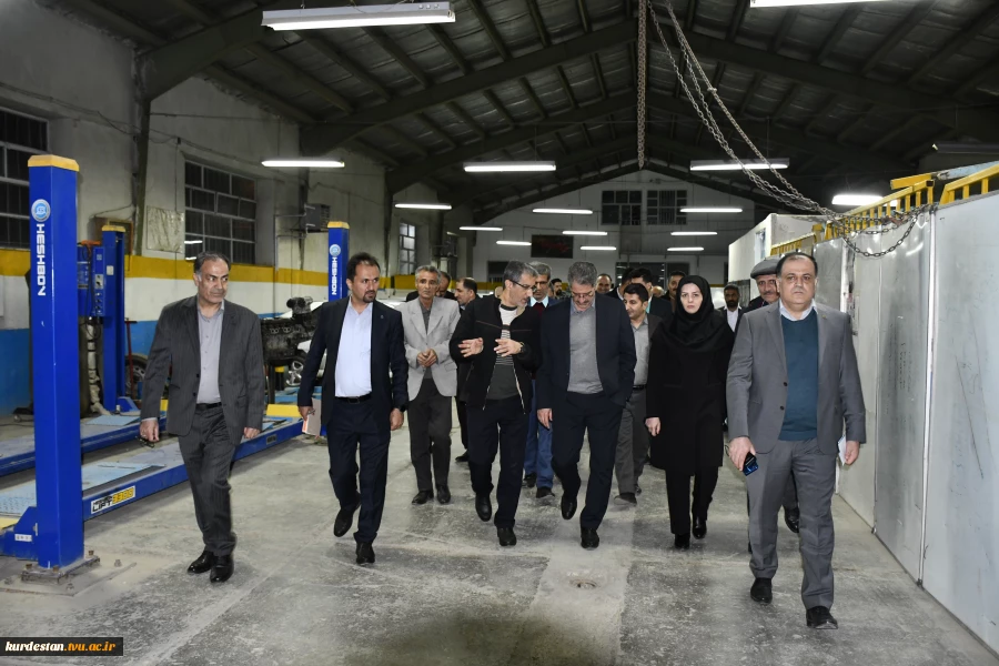 رئیس دانشگاه ملی مهارت در بازدید از کردستان:
ارتقای زیرساخت‌های کارگاهی، اولویت راهبردی دانشگاه در مسیر اشتغال‌زایی است
 4
