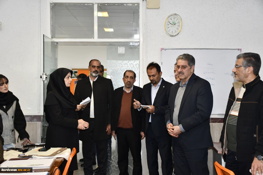 بازدید دکتر زمانی و اعضای هیئت رئیسه دانشگاه ملی مهارت از آموزشکده دختران سنندج 2