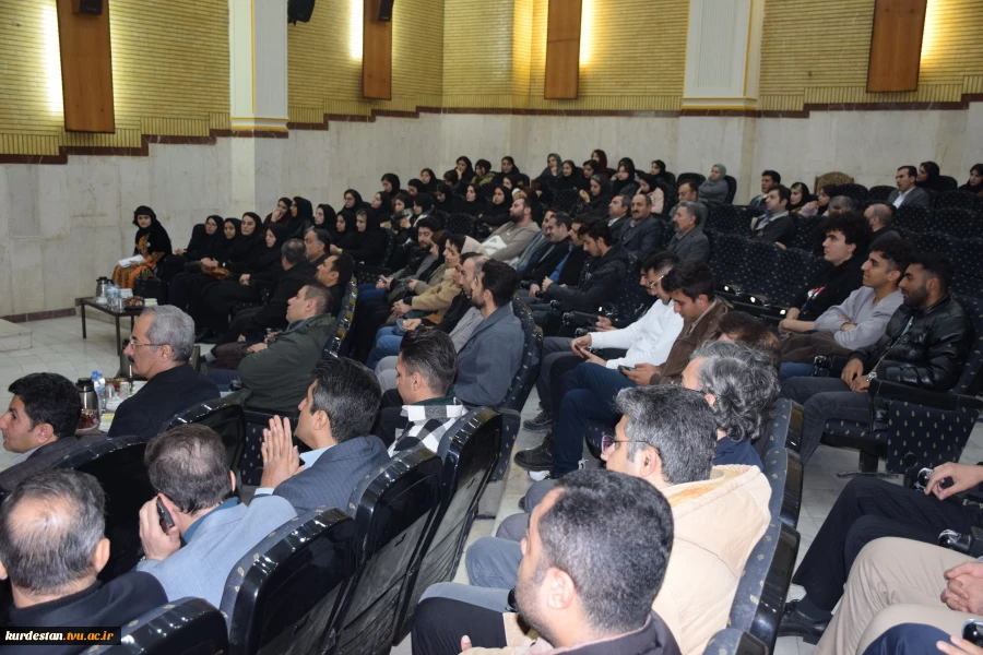 اختتامیه هفته پژوهش با تجلیل از پژوهشگران برتر دانشگاه ملی مهارت واحد استانی کردستان برگزار شد 7