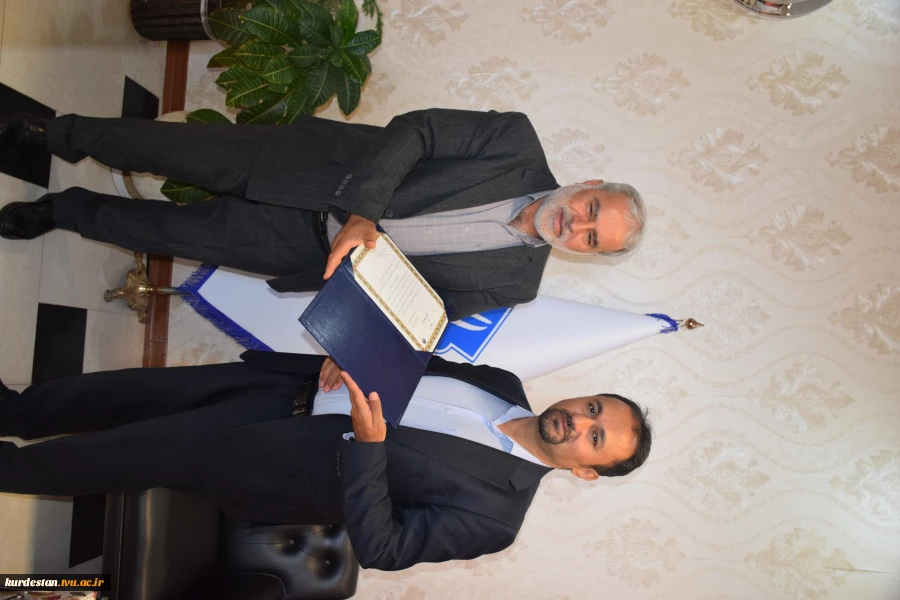 در نشستی با حضور رئیس دانشگاه ملی مهارت کردستان و مدیرکل کمیته امداد امام خمینی(ره) استان ، راهکارهای توسعه و تقویت همکاری و تعامل بین دو مجموعه هم‌اندیشی شد. 4