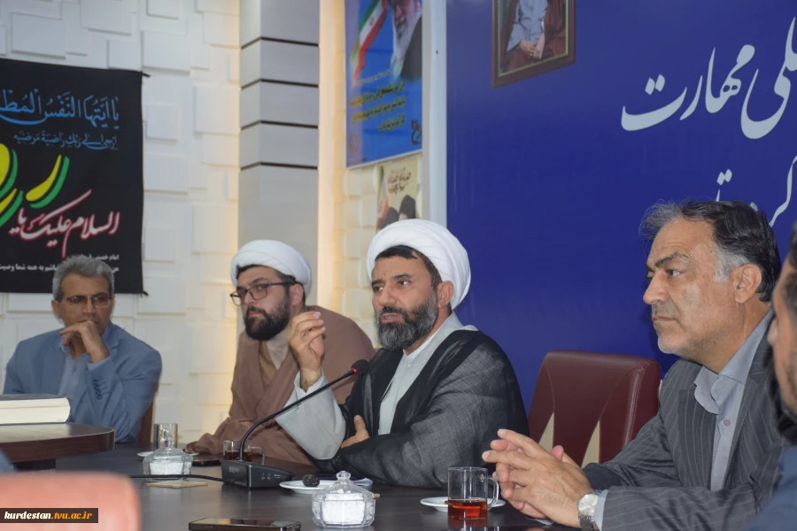 تجدید میثاق دانشگاهیان دانشگاه ملی مهارت کردستان با آرمان‌های بنیان‌گذار کبیر انقلاب 12