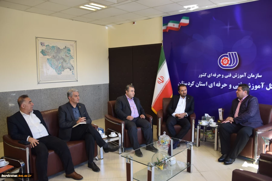 تأکید رئیس دانشگاه ملی مهارت کردستان و مدیرکل فنی و حرفه‌ای استان بر ارتقای قابلیت مهارت آموزی و اشتغال 2
