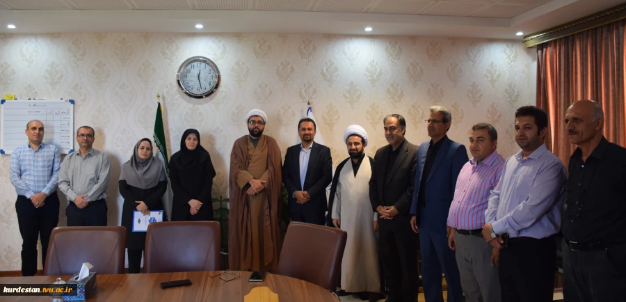 جلسه معارفه دبیر دفتر هم اندیشی نهاد رهبری دانشگاه ملی مهارت کردستان برگزارشد  8