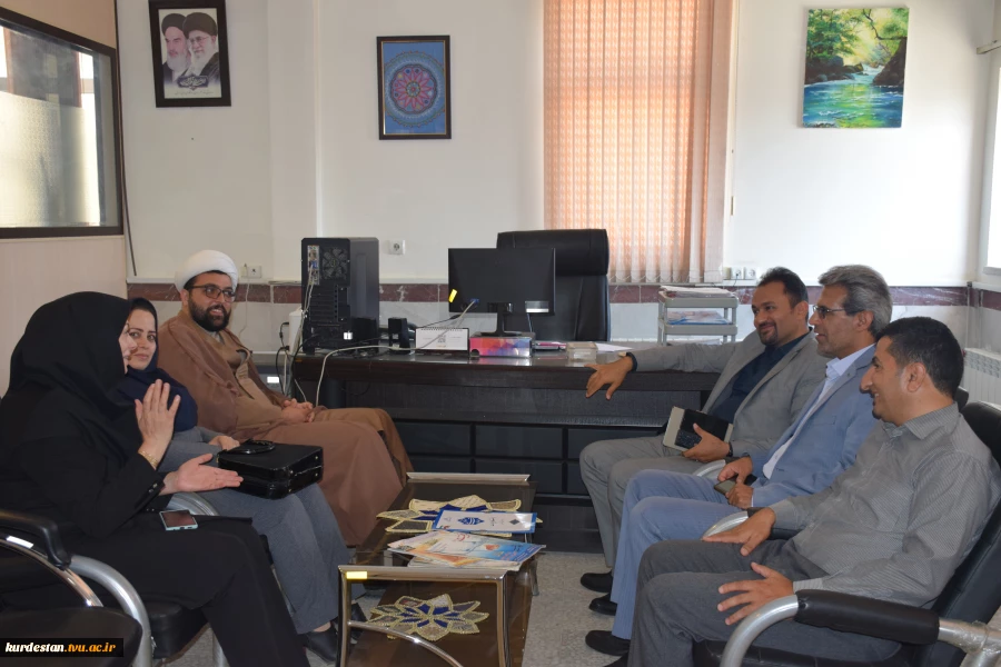 مراسم معارفه معاون آموزشی آموزشکده دختران سنندج برگزار شد 7