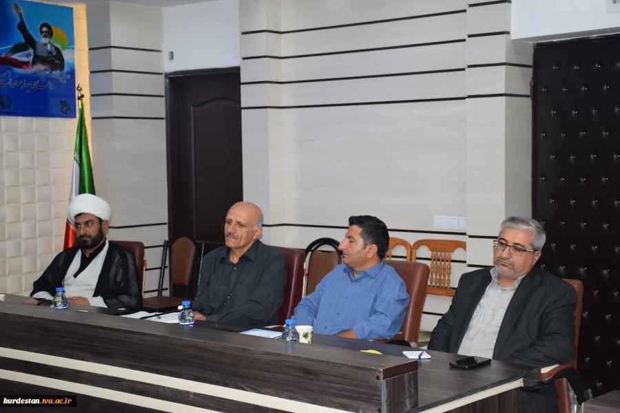 همفکری مسئولان و پیشکسوتان در شورای آموزشی دانشگاه  ملی مهارت کردستان برای تحقق اهداف آموزشی 5
