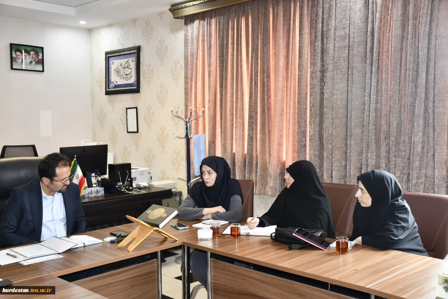 با هدف توسعه مهارت و اشتغال در استان؛ 
تفاهم‌نامه همکاری دانشگاه ملی مهارت کردستان و بسیج سازندگی استان امضا شد.  3